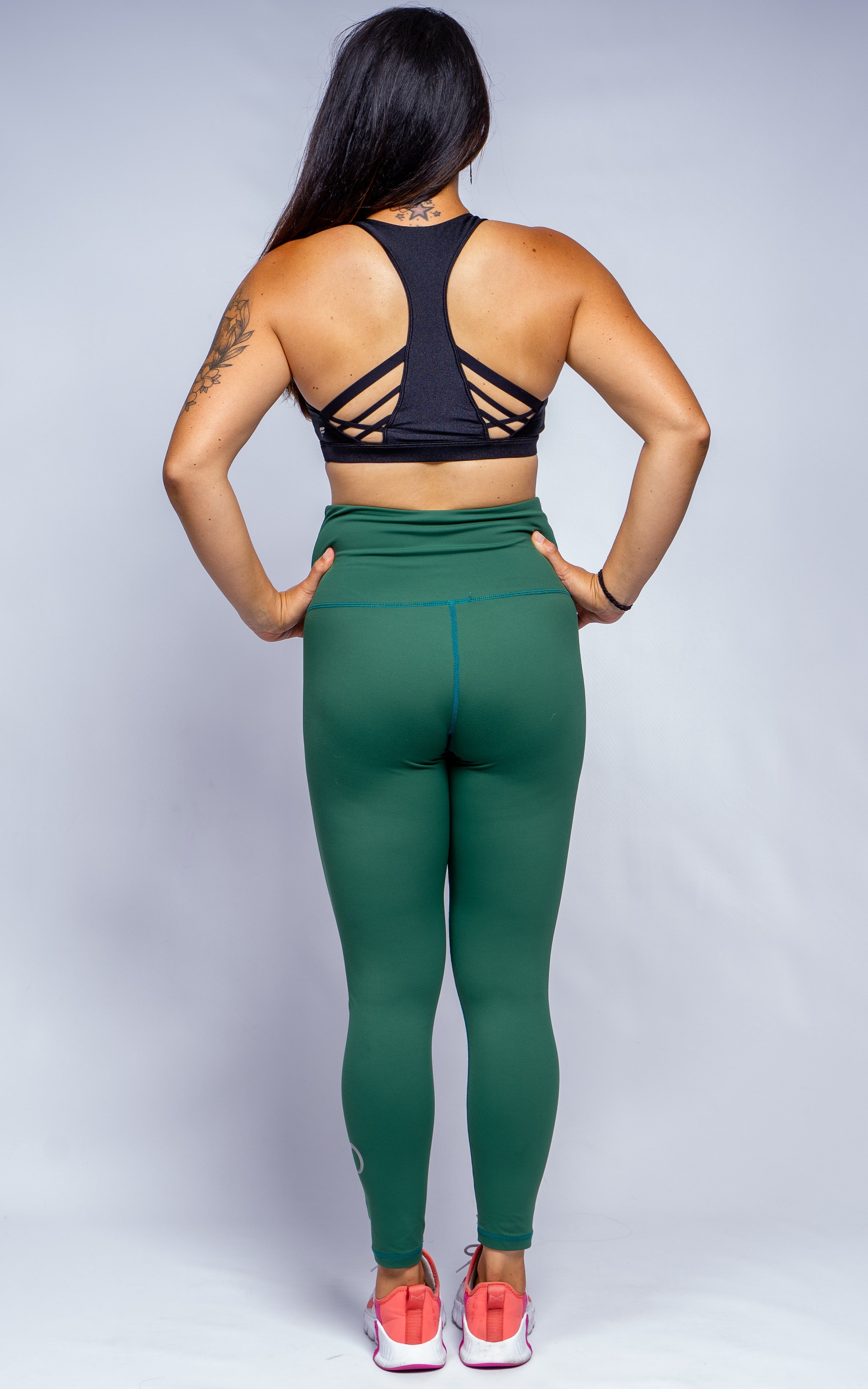 What To Wear With Green Athletic Leggings Women's | International Society  of Precision Agriculture